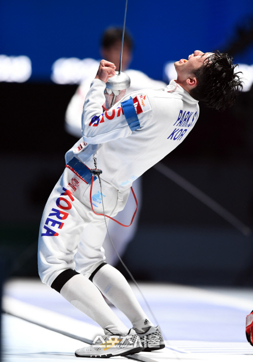 [자카르타AG] 역시 '희망의 아이콘', 박상영 은메달 확보