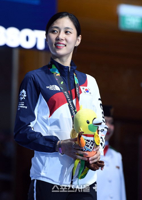 [포토] 김지연, 펜싱 여자 사브르 동메달