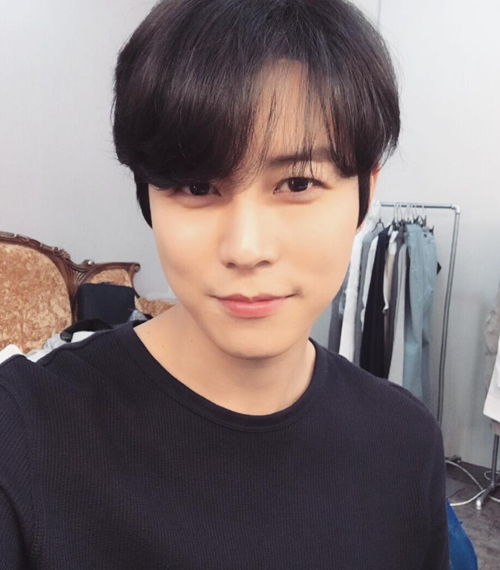 신지훈 측 "김지민과 '썸'? 친한 누나 동생 사이"