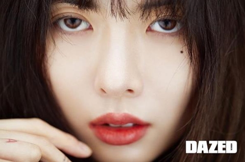 '패왕색' 현아, 화보서 빛나는 '섹시+귀여움' 팔색조 매력