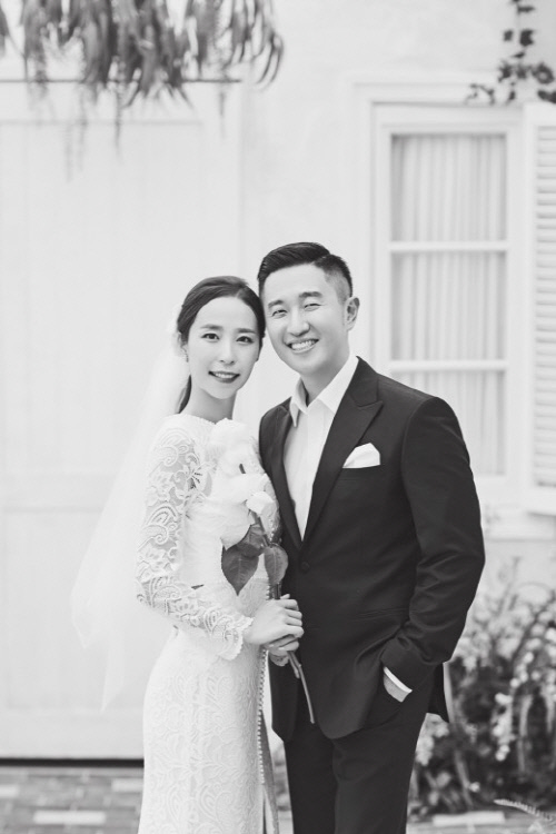 개그맨 안일권, 9월 29일 결혼…미모의 예비신부 공개