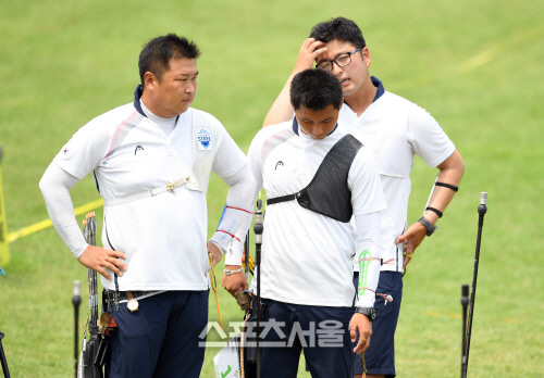 [포토] 남자양궁 단체전, 대만에 져 아쉬운 은메달