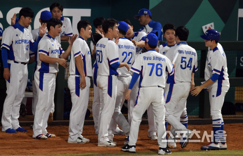 [포토] 양현종 \'6회도 깔끔하게 타자 처리\'