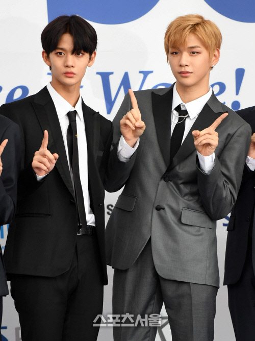 [포토]소리바다 뮤직어워즈, 배진영과 강다니엘의 더블포즈