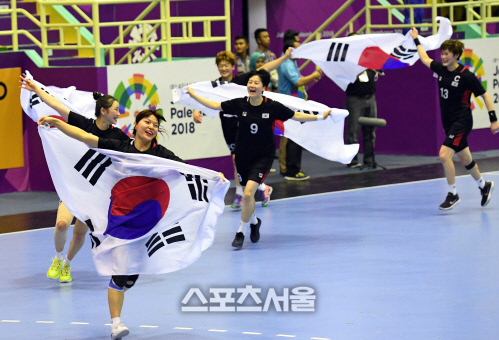 [포토] 여자핸드볼, 중국 꺾고 금메달 차지