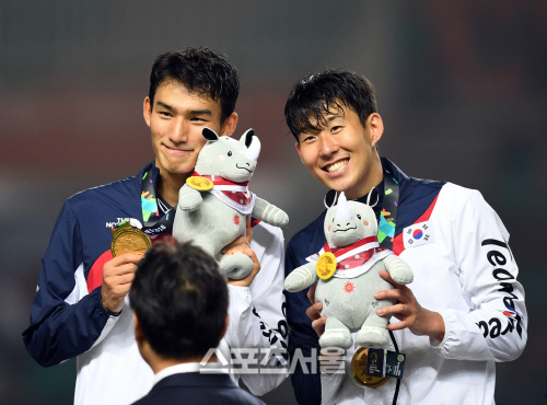 [포토] 손흥민-조유민 \'천진난만 미소\'