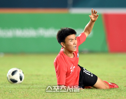 '의무경찰 일경' 황인범, AG 금메달로 조기 전역 [한국축구 금메달]