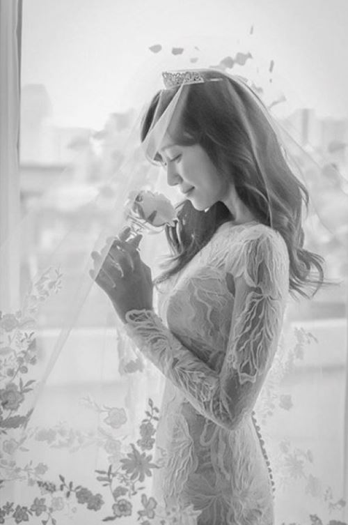 '김태희 부케 주인공' 하시은, 결혼 소감 "탄탄한 연기로 보답할 것"