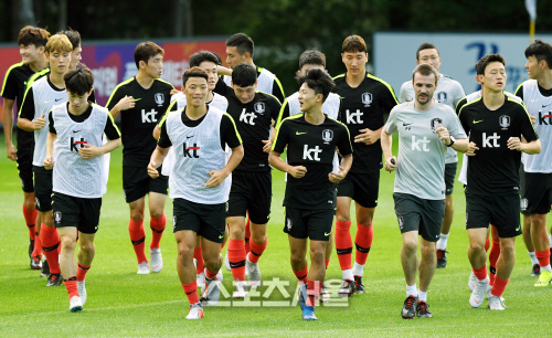 [포토] 이승우-황희찬, 우리가 한국 축구의 미래다~!