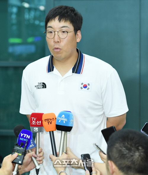 [포토] 김현수, 주장으로서...