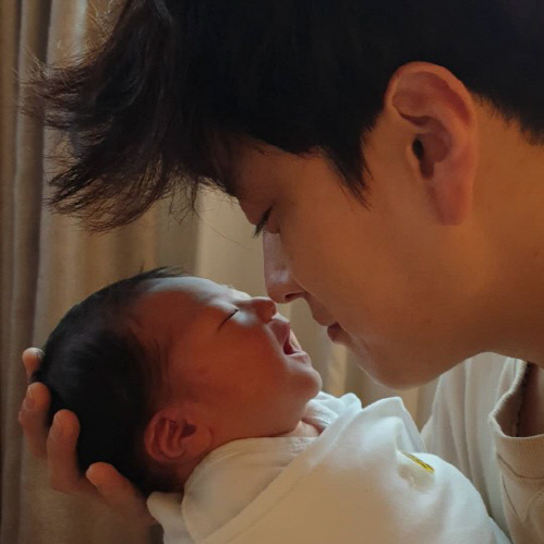 '린아♥' 장승조, 득남 소감 "축하해주신 분들 감사합니다"