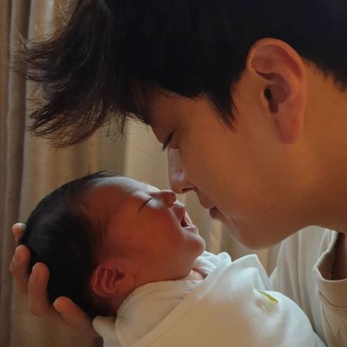 "사랑으로 함께 성장"…'린아♥' 장승조, 득남 소감 [★SNS]