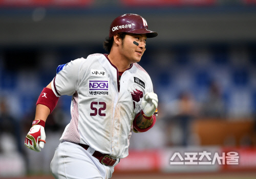 우중간 타구날린 박병호, 좀 모자라네![포토]