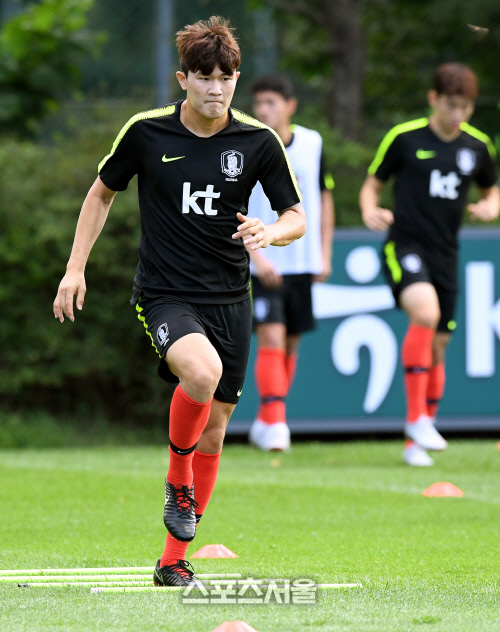 [포토] 김민재, 앙 다문 입술!