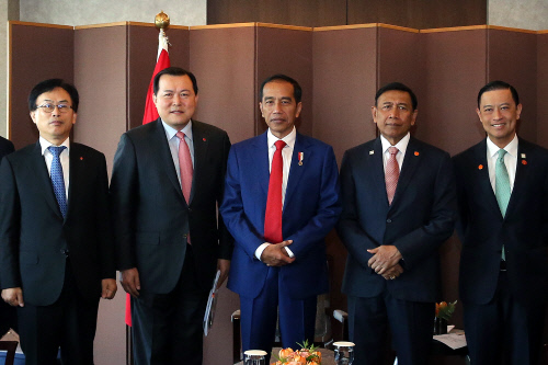 [기업人] '총수 부재' 롯데, '2인자' 황각규 부회장-인니 대통령 면담 주목