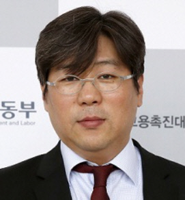 검찰, '회삿돈 횡령' 김도균 탐앤탐스 대표 구속영장