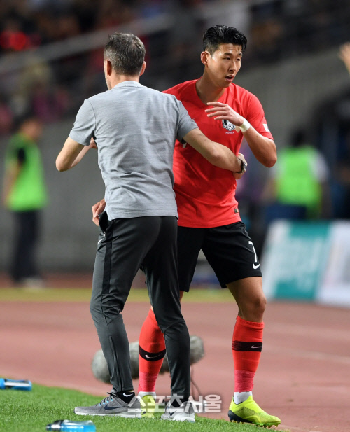 한국-칠레 A매치 평가전 4만여 석 매진…현장 판매 200석 남았다
