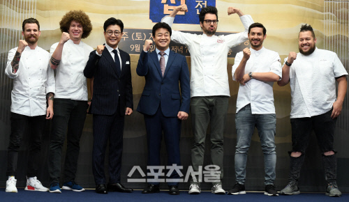 [포토] 백종원-김성주, 글로벌 탑 셰프와 함께