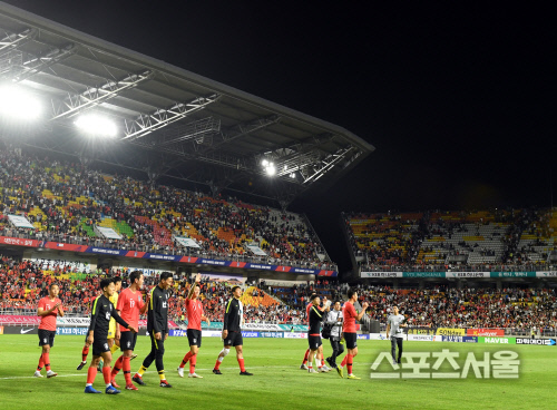 [포토] 칠레 평가전, 0-0 무승부에도 열기는 뜨거웠다!