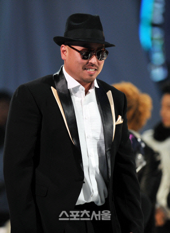 리쌍 길, 결혼설 이어 득남 소식 "산모와 아이 모두 건강"