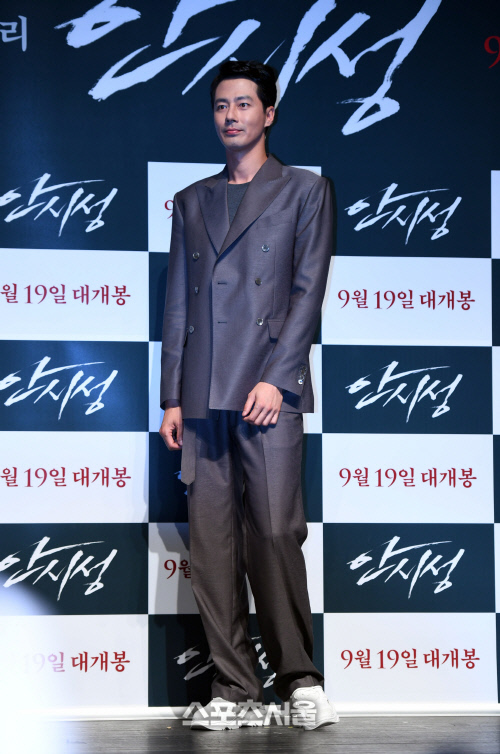 '안시성' 조인성 "양만춘 役, 범상치 않은 인물 위해 노력"