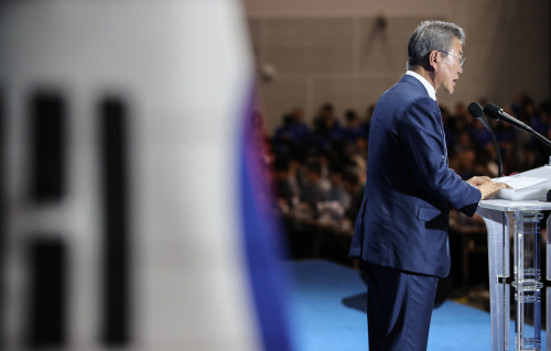 문대통령 방미 등 비핵화 위한 촘촘한 일정...'하루 더' 北제안 못수락한 이유