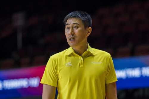 '결승진출 좌절' 이상민 감독 "후반 코지 봉쇄당한 게 패배 요인" [터리픽12]