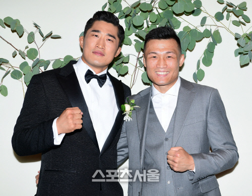 김동현을 축하하는 정찬성, \'결혼하면 안정되고, 아기도 생겨서 최고예요!\'[포토]