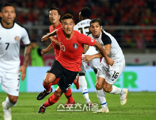 [포토]장현수, 공은 어디에