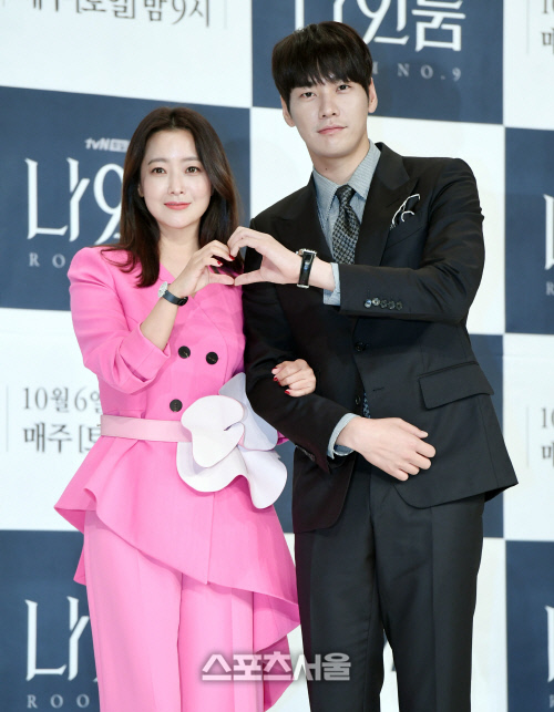 나인룸 주연배우의 미니하트 합작! 60대 사형수와 30대 변호사의 인