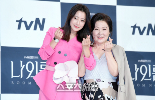 나인룸, 둘 중에 최후의 승자는 누구! 60대 사형수와 30대 변호사의