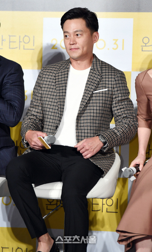 완벽한 타인, 핸드폰 내용이 옆사람에게 공개된다면? 이서진... [포