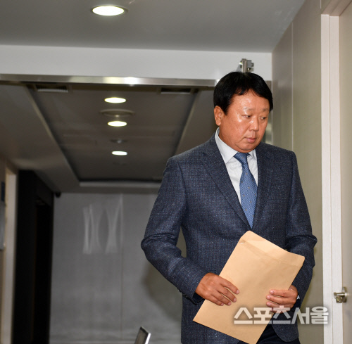 '병역논란 기자회견 선동열 야구대표팀 감독"[포토]