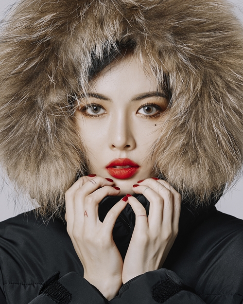 현아, 리즈 경신하는 독보적인 겨울 화보