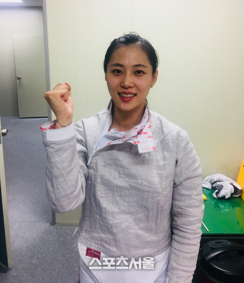 '미녀검객' 김지연의 달달한 우승 소감 "오빠 목소리가 가장 많이 들렸어요" [전국체전]