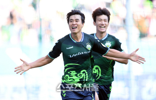 [포토] 골~ '내가 이동국이다'