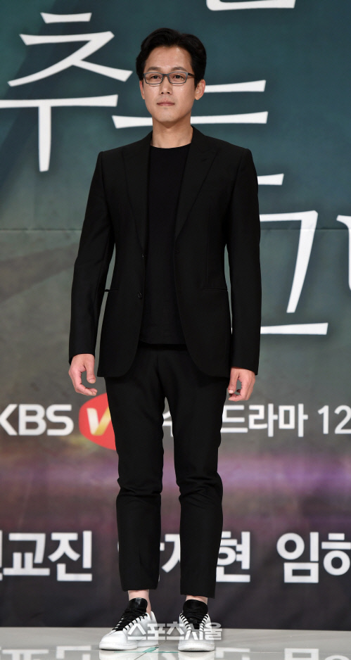 [포토]  신 (神) 주석태, 저승사자 같은 블랙 패션