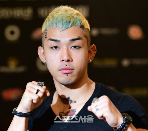 ‘무규칙게임’ 150전 3패의 '神話' 케빈 박, 아잘렛4 타이틀전에 나서~