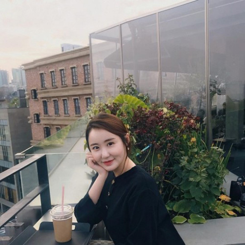 "날렵해진 턱선" 이예림, '강남미인' 종영 후 살 빠진 근황[★SNS]