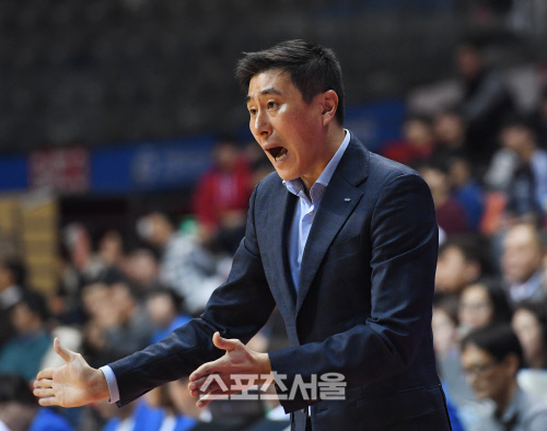 연패탈출 삼성 이상민 감독 "음발라 파울트러블 전화위복 됐다"