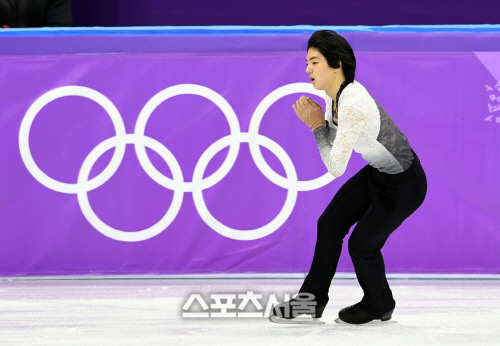 차준환, GP 2차 대회 쇼트 3위…김연아 이후 8년 만에 시상대 설까