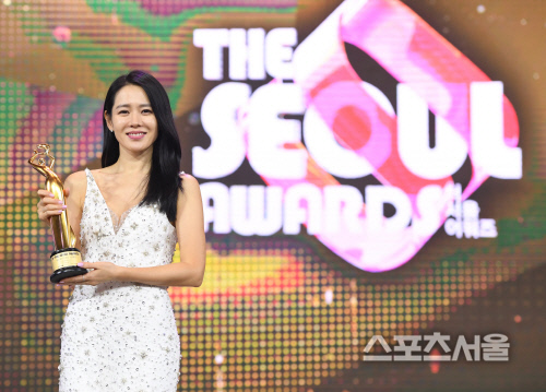 [포토] 손예진, 더 서울어워즈 대상!