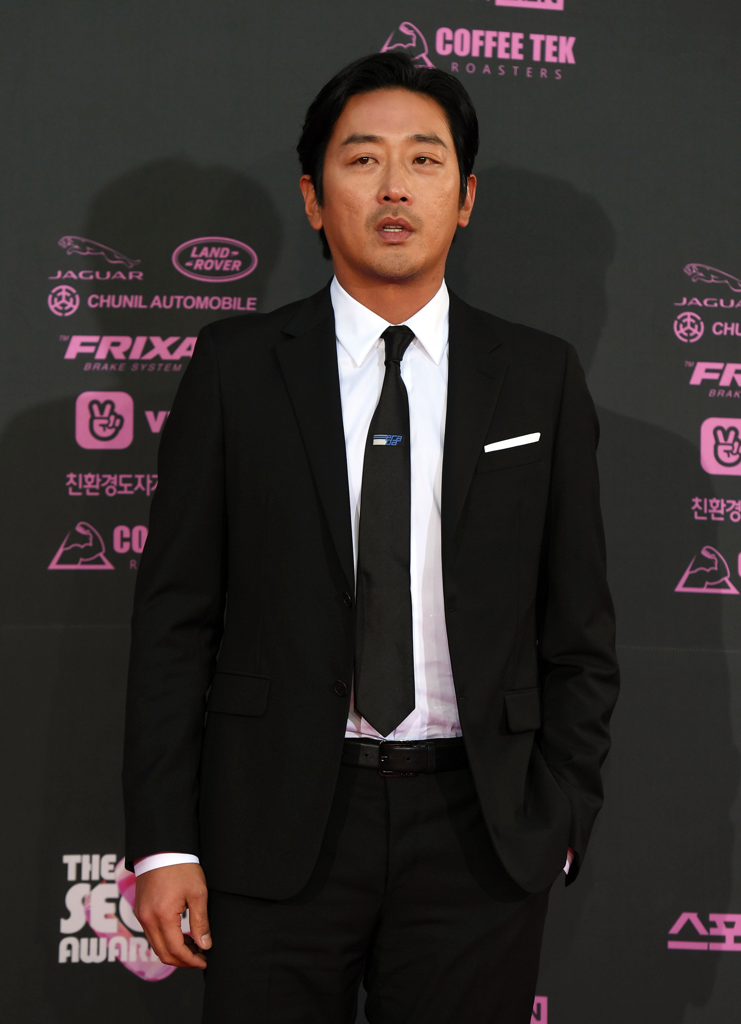 '믿보배' 하정우·손예진, 영화 부문 남녀주연상 영예의 주인공[더 서울어워즈] 