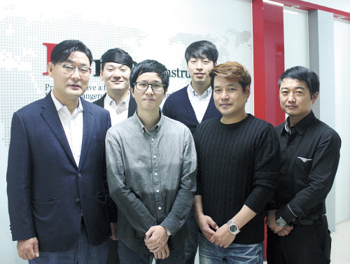레니온 김재길 대표(왼쪽에서 첫번째)