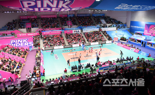 배구열기 후끈, 배구팬들로 가득한 계양체육관