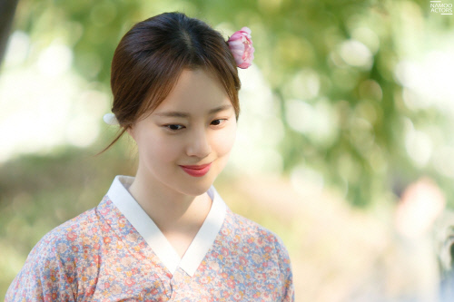 '계룡선녀전' 문채원, 청순·귀여운 선녀美로 안방접수