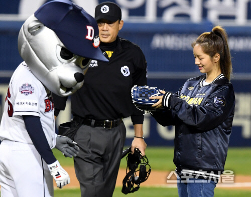 [포토] 걸스데이 혜리, 글러브부터~!