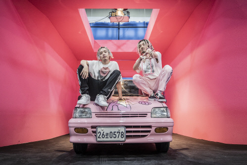 자메즈, 일본 래퍼 살루와 싱글 '핑크'로 뭉쳐