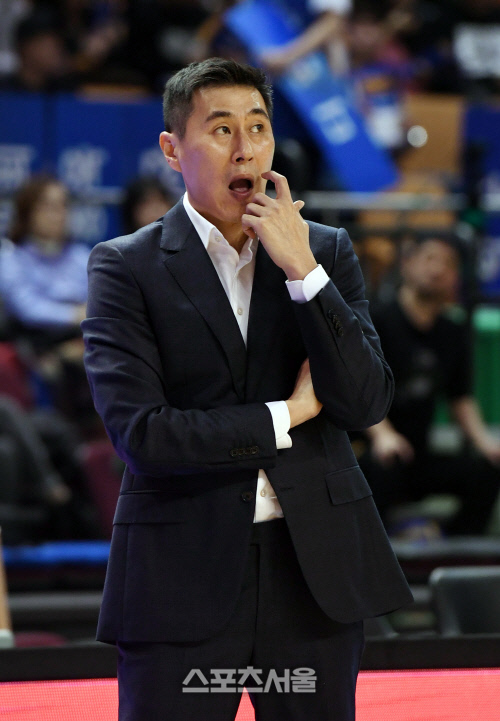 3연패 삼성 이상민 감독 "손발 안 맞는 게 문제가 아니다"