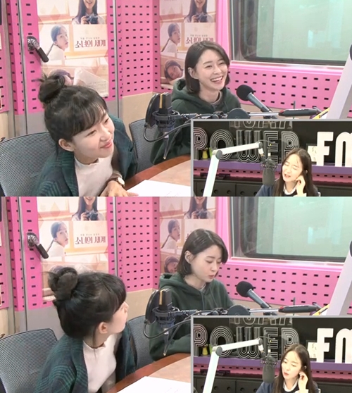 '씨네타운' 권나라 "'소녀의 세계' 출연 이유? 교복 로망 있어 출연"